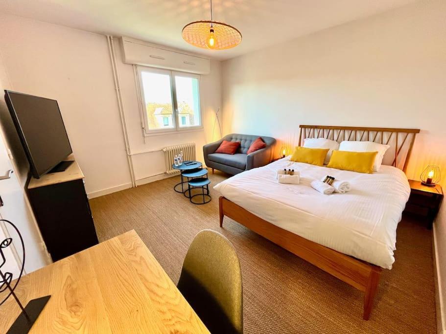 Appartement Giena - Sils à Caen Extérieur photo